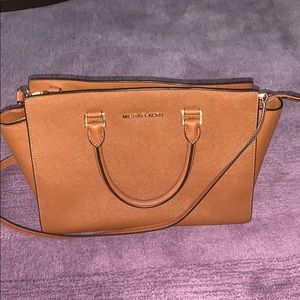 Michael Kors Selma Handbag